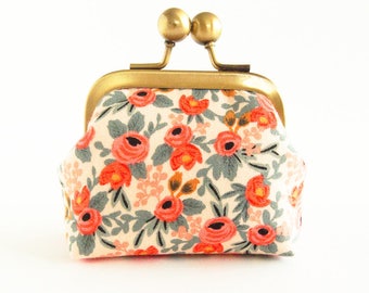 Small Coral Coin Purse, Floral Kisslock Purse, Retro Clasp Coin Purse, Earbud Case, Vintage Style Coin Purse, Earphone Holder, Jewelry Case