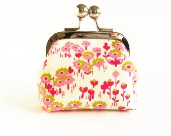 Retro Clasp Coin Purse, Small Pink Kisslock Purse, Floral Clasp Change Purse, Flower Coin Pouch, Earbud Case, Earphone Holder, Jewelry Case