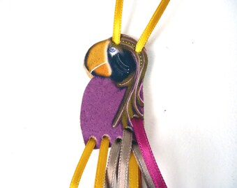 Necklace Parrot tropical Macaw in leather and Ribbon chart