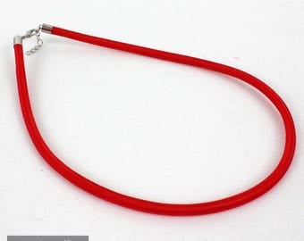 Choker - necklace red silk with 48 cm long brass chain and clasp
