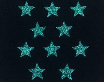 10 little stars clothing green glittery 15x15mm