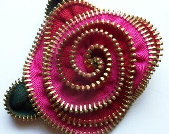 Hot Pink and Red Floral Brooch / Zipper Pin by ZipPinning - 3123