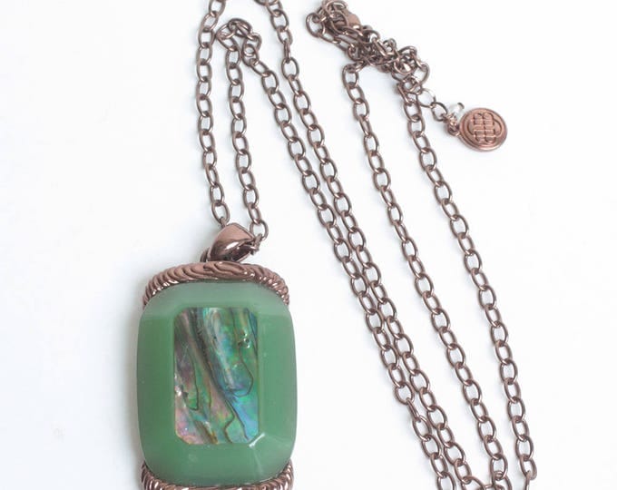 Abalone Shell Green Lucite Pendant Necklace Copper Tone Metal Vintage Signed