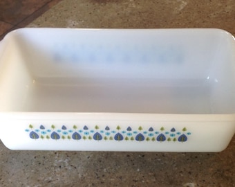 Vintage Pyrex Marcrest Swiss Alpine Chalet Glass Tab Handle Loaf Baking Dish Pan