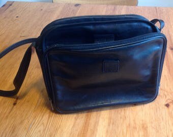 Giani Bernini black leather shoulder bag cross body Pelle Studios wallet