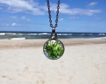 Real Moss Necklace, moss terrarium, natural moss, Green Moss Pendant , Moss Jewelry, Floral Necklace, Nature Jewelry