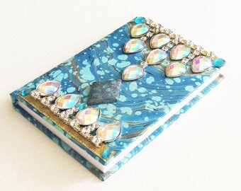 Petit Carnet Précieux - Relié pages blanches, couverture marbling - Papeterie Fait-Main - Création d'artiste, pièce unique