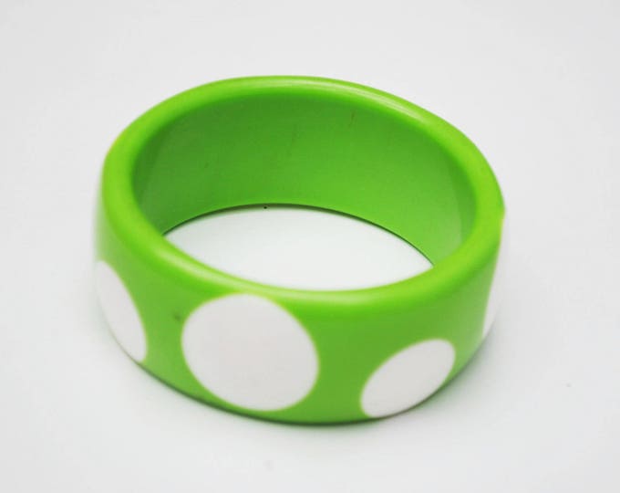 Lucite Bangle - Green and White - Polka dots - Mod