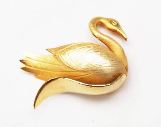 Gold Swan Brooch - Bird - Signed Giovanni - Figurine pin