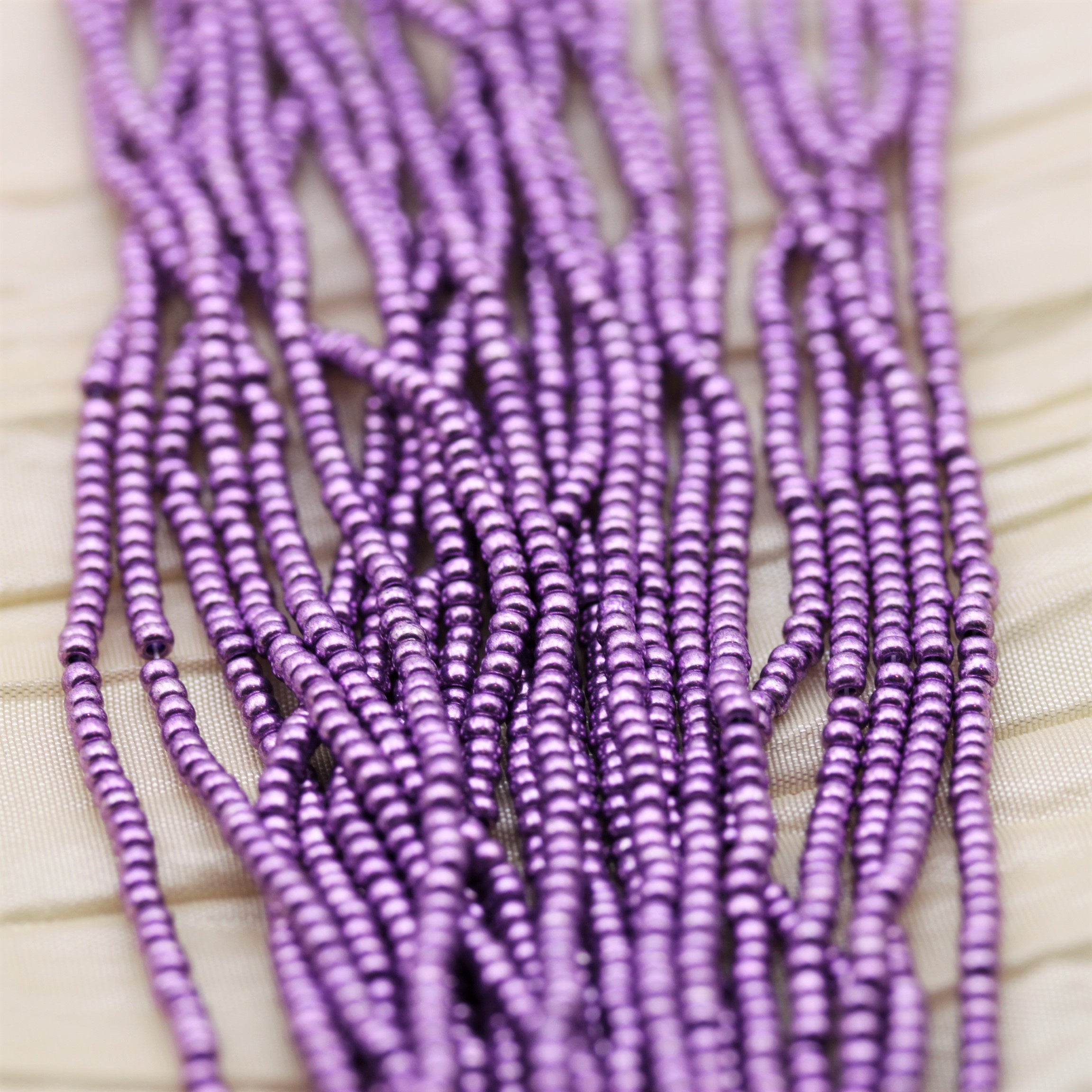 11/0 Purple Chrome Czech Seed Beads 12/20" hank, metallic beads