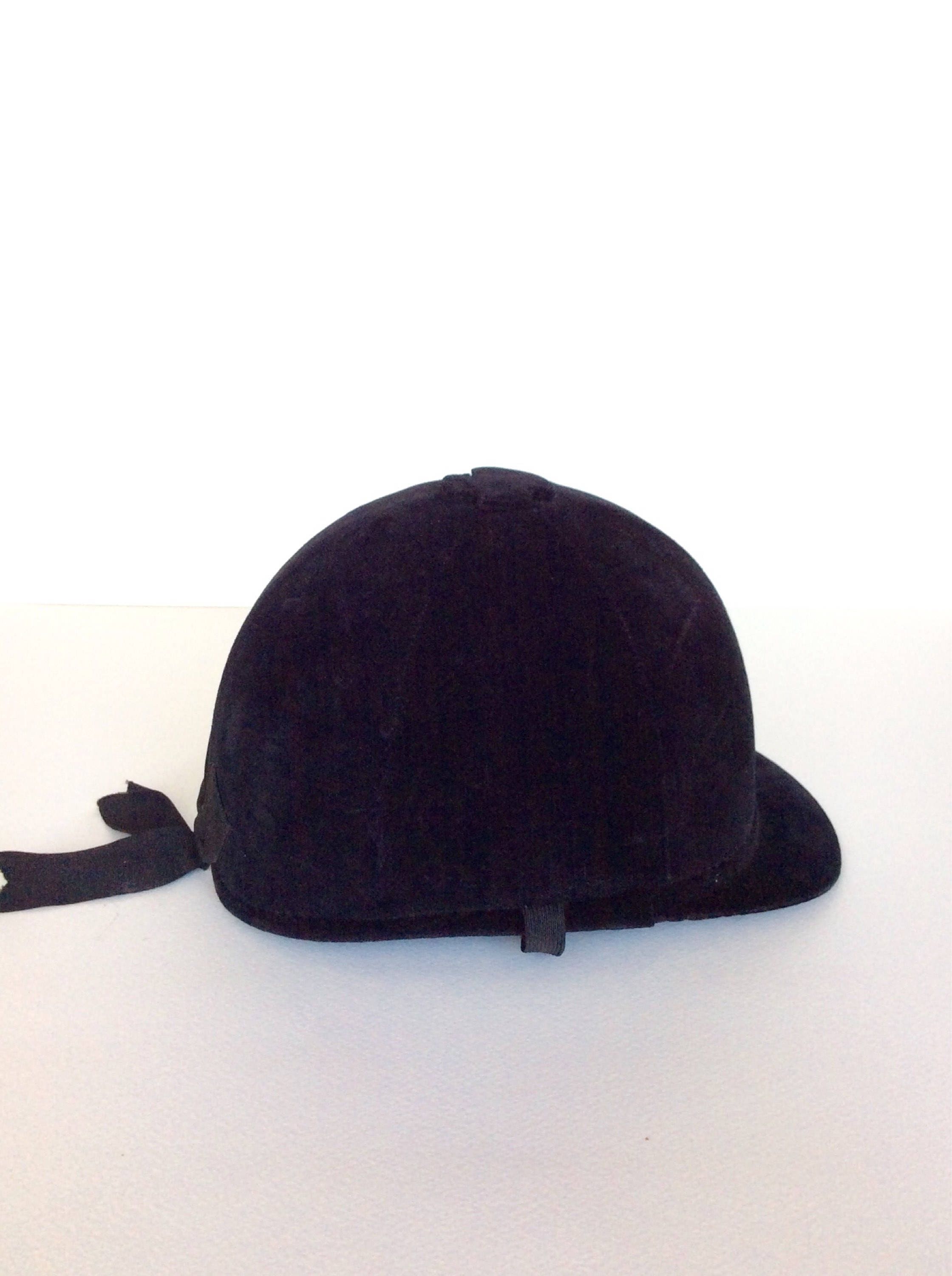 Vintage equestrian riding hat. Black velvet hat. Rowes of Bond