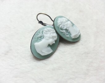 Boucles d'oreilles ovales Grands Camées bleues