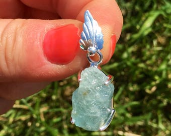 raw aquamarine pendant - raw aquamarine necklace - aquamarine jewelry - natural aquamarine - aquamarine raw - natural aquamarine crystal 8