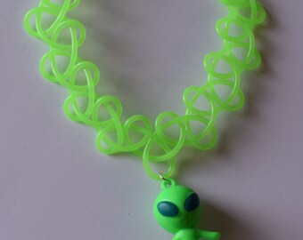 Chunky Alien Glow Choker ~ Neon Green Glow in the Dark Tattoo Choker ~ 90s style choker