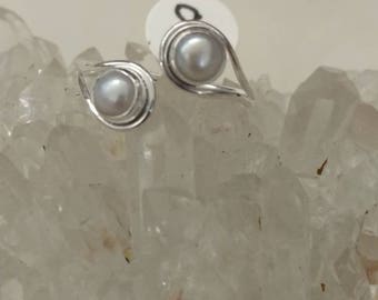 Petite Pearls Ring, Size 8