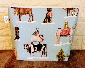 Christmas Project Bag, Knitting Project Bag, Knitting Bag, Knitting Bag Zipper, Yarn Bowl, Zippered Project Bag, Yarn Tote, sheep bag