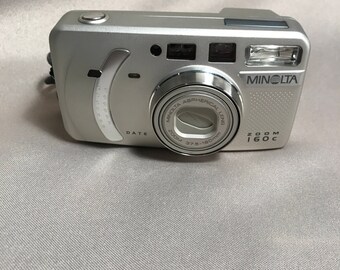Minolta Zoom 160C 35mm point and Shoot Camera