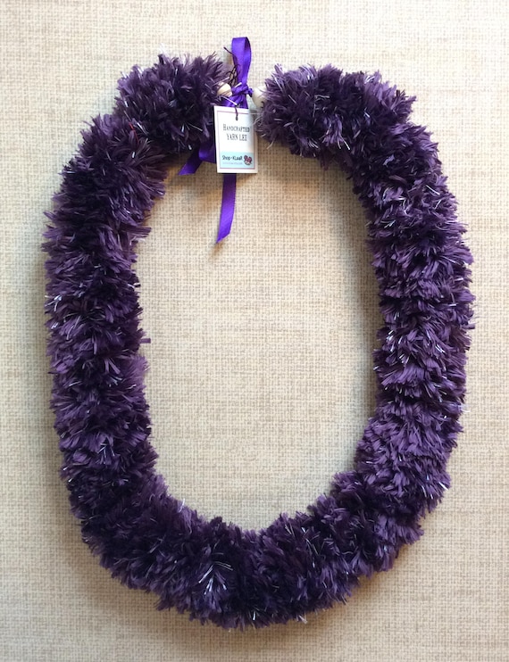 Handcrafted Yarn Lei Fluffy purple FY01