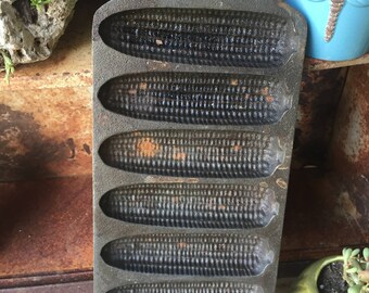 Vintage Lodge Cast Iron Cornstick Cornbread Pan