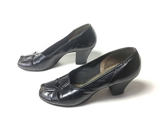 1940s shoes 40s shoes black shoes 1940s heels 40s heels black heels Black pumps vintage 1940s shoes, vintage 40s shoes, women's shoes