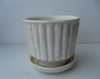 McCoy Bamboo Planter Flower Pot Creamy White with Attached Saucer No 0372