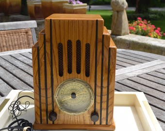 1998 Classic Vintage Collectors Edition AM/FM Radio Model 9762