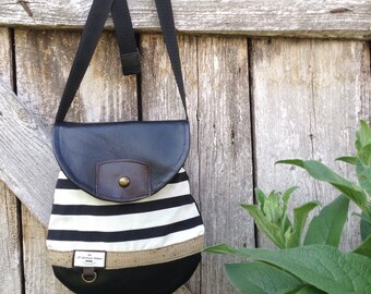 Little nautical style purse