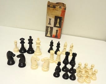 vintage staunton design plastic chess pieces small,replacement parts,art craft supply