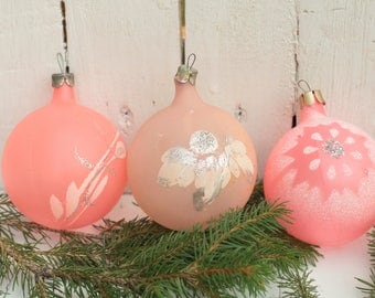 Vintage Soviet christmas ball Antique Christmas gift Rare glass toy Christmas Ornament Pink Ball Christmas tree New Year's holiday