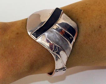 unique silver and slate bracelet