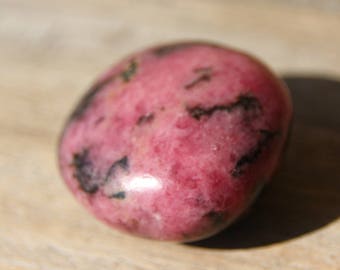 rhodonite Pebble shaped stone