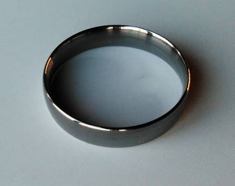 Tantalum wedding band. Hypoallergenic rings.
