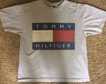 Vintage Tommy Hilfiger t-shirt