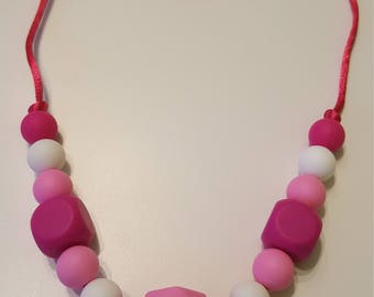 Nursing necklace