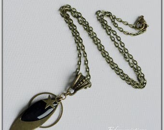 Vintage sequin black enamel pendant necklace