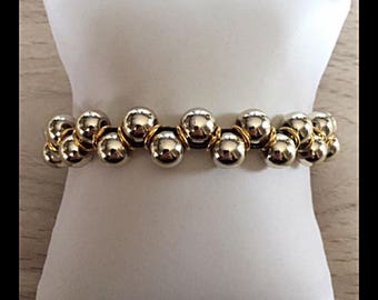 Bracelet waxed cotton and acrylic pearls.