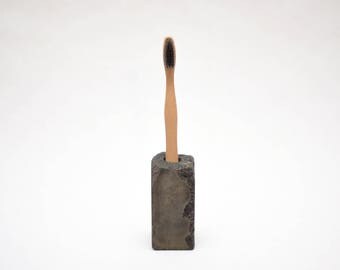Béton Noir 17, Toothbrush Holder Sculpture, Distressed Concrete Toothbrush Holder, Cement, Beton, Minimalist Decor, Portland, Modern Decor