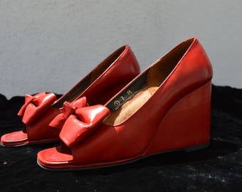 vintage 40's wedge JOSEPH MAGNIN shoes classic pin up rockabilly shoes size 7 leather peep toe leather bow