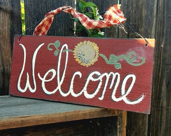 Sunflowers,welcome sign,rustic home,primitive home decor,reclaimed wood,country home,farmhouse decor,welcome home,yellow,front porch,red