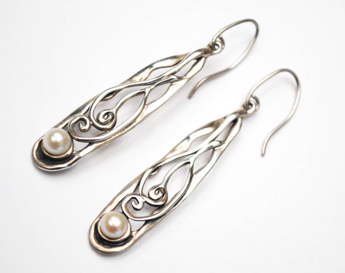 Sterling dangle Earrings - Signed HG Israel - Hagit Gorali - White genuine pearl - Silver filigree - Pierced drop Earrings