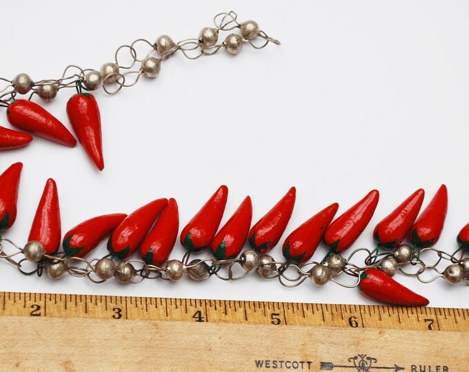 Chili Pepper bead necklace - silver bead - Mexico red hot peppers -