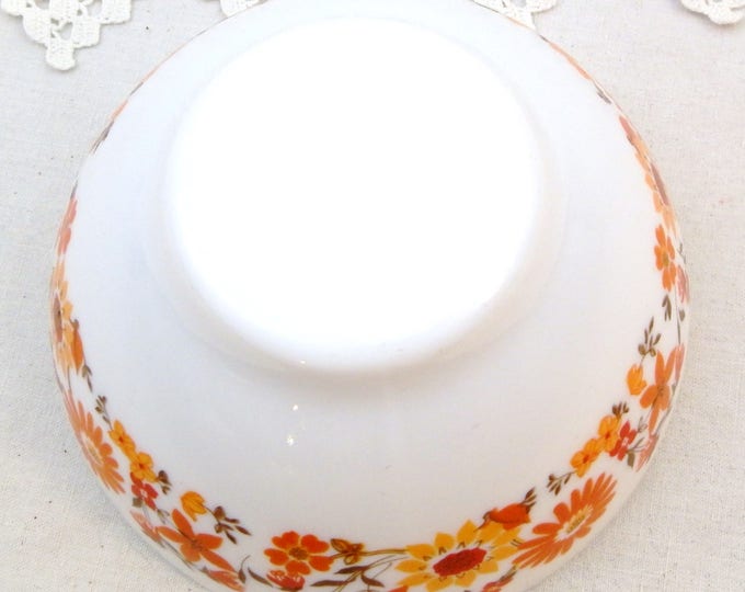 2 Vintage White Milk Glass French Coffee Bowls. Pair Arcopal Bowl with Orange Flower Pattern from France, 1960s / 1970s Retro Kitchenware 2 Vintage White Milk Glass French Coffee Bowls. Pair Arcopal Bowl with Orange Flower Pattern from France, 1960s / 1970s Retro Kitchenware