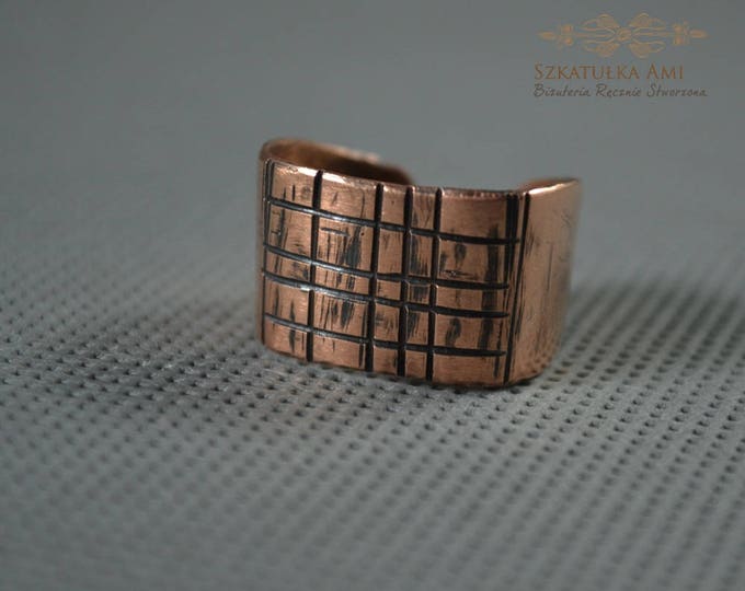 Mens signet, copper signet ring, man ring, unique ring, hammered stack ring, mens jewelry, man gift, jewelry for man, guys jewelry, signet