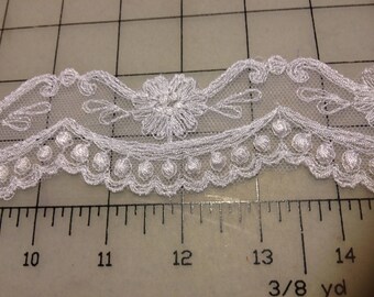 White Schiffli Embroidered Lace with Scalloped Edge by the yard Item #1334