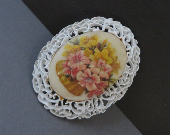 White Flowered Pendant Brooch, Vintage Filigree Pendant Pin, Painted Floral Romantic Brooch