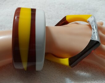 SALE 2 pc, Brown,Yellow and White Striped Lucite Bangle Bracelets.