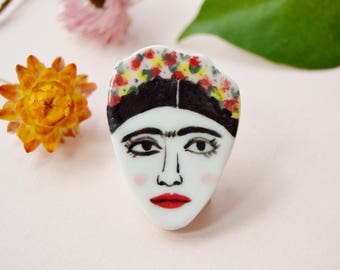 Frida Kahlo ceramic brooch Ceramic pin Porcelain jewellery Illustrated jewelry Face pin Gift for artists