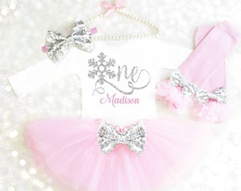 Winter Onederland Outfit Winter Wonderland Birthday Outfit Winter 1st Birthday Pink and Silver Cake Smash Outfit Girl Frozen Birthday Outfit