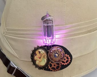 Steampunk jewelry brooch - Art Nouveau jewelry - steampunk cameo brooch with LED light - Burning desert Man jewelry brooch - LED jewelry