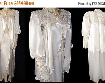 SUMMER SALE Vintage Jessica Lynn Peignoir Nightgown Set Bridal Trousseau Eyelash Lace Satin Neiman Marcus Large bridal peignoir set satin pe